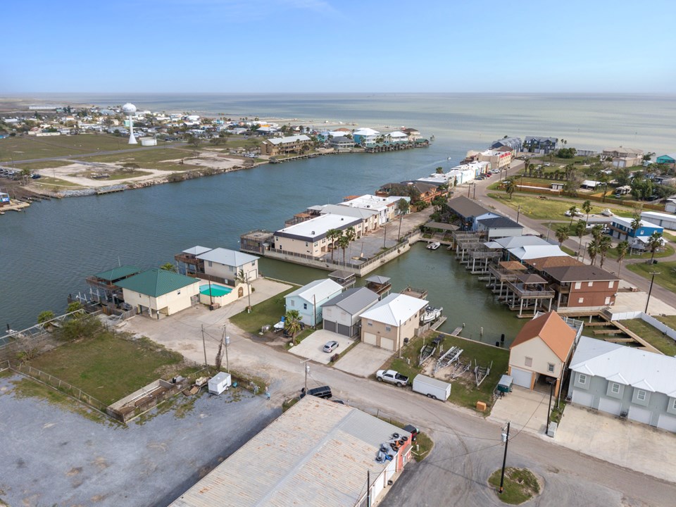 serenity harbor is located close to the mouth of the harbor