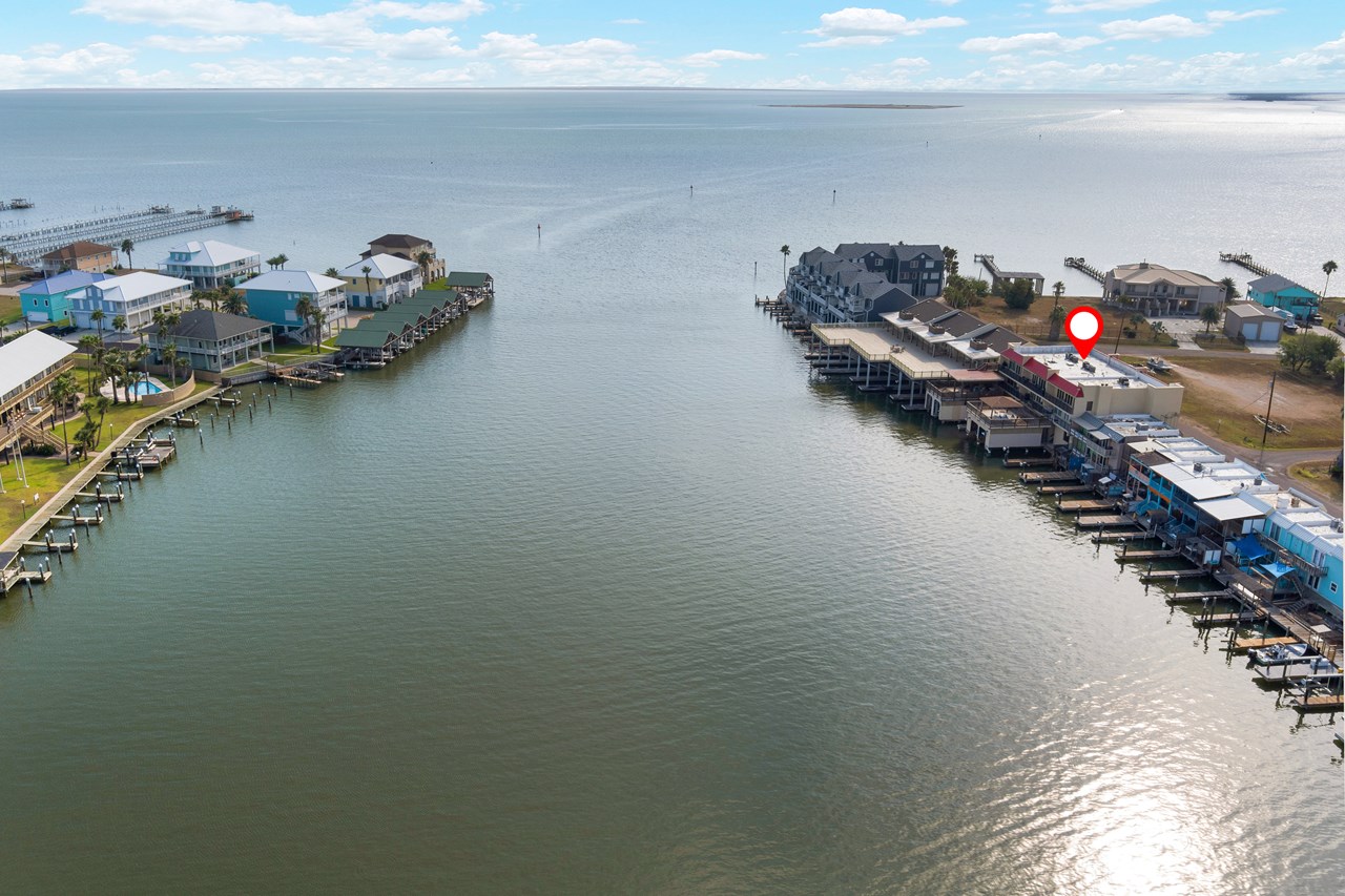 this complex is very close to the main harbor entrance from the bay
