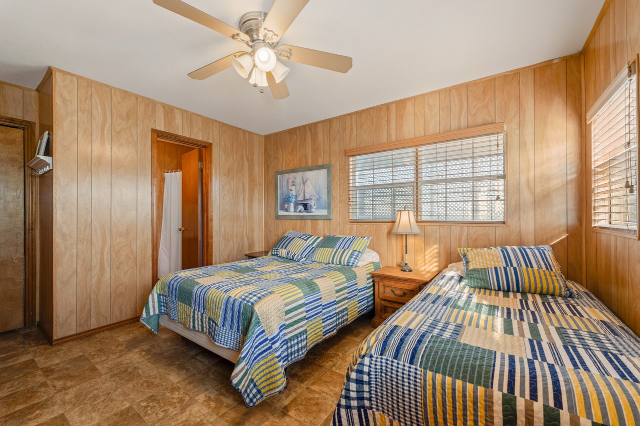 ground floor bedroom #2