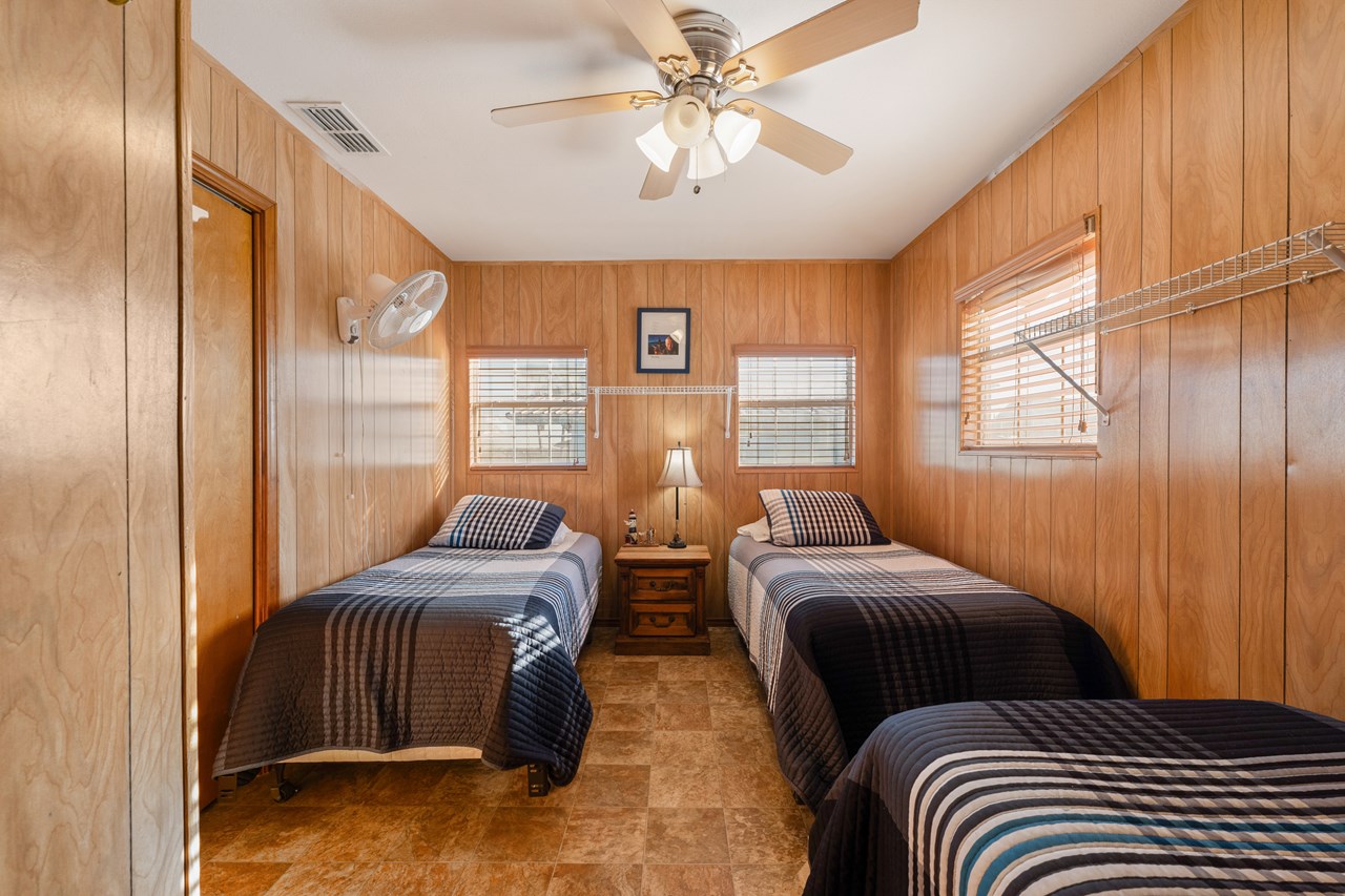 ground floor bedroom #1